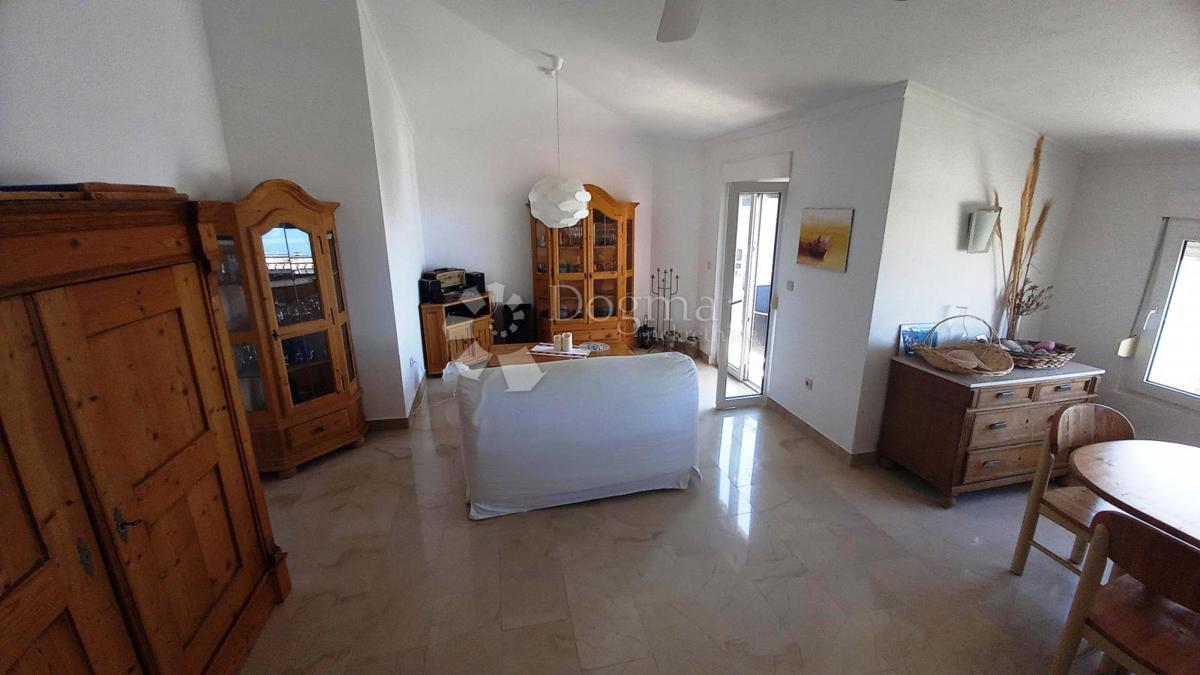 Stanovanje Makarska, 70m2