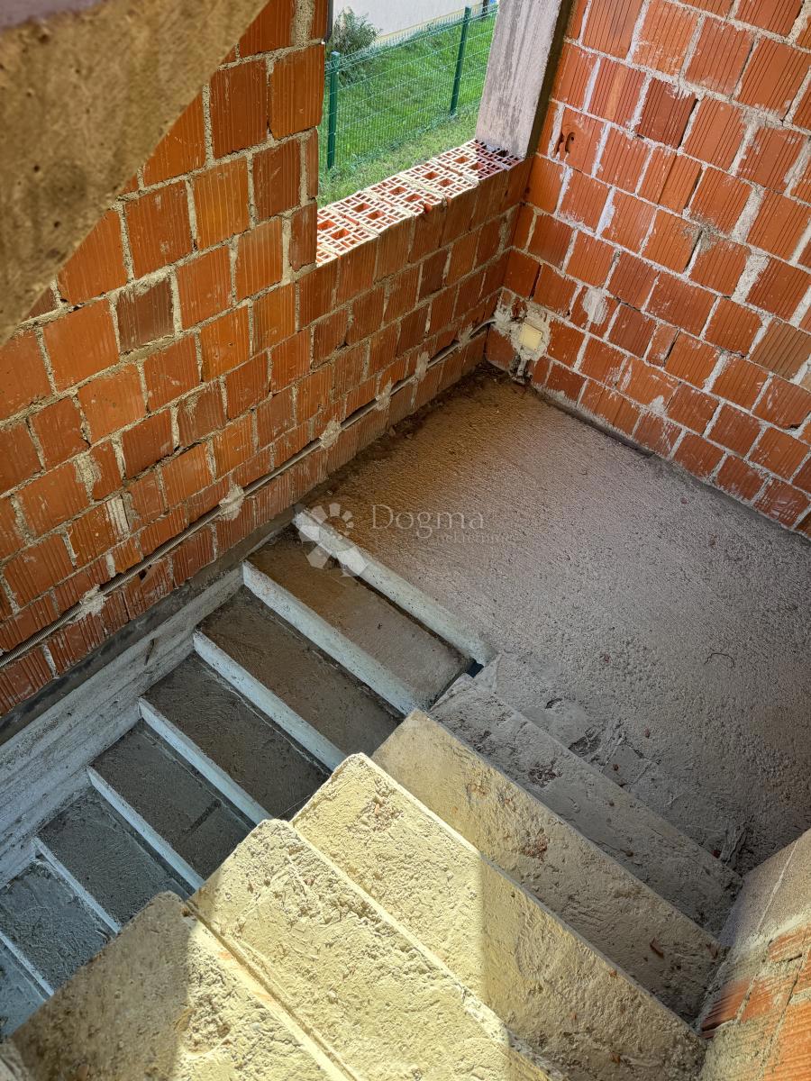 Hiša Brckovljani, 337,35m2