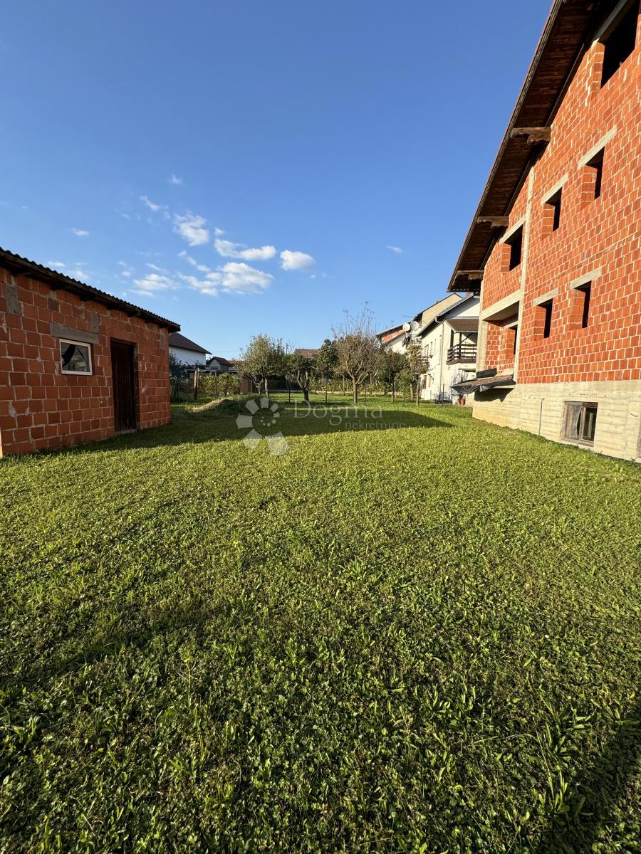 Hiša Brckovljani, 337,35m2