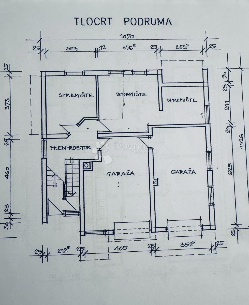 Hiša Brckovljani, 337,35m2