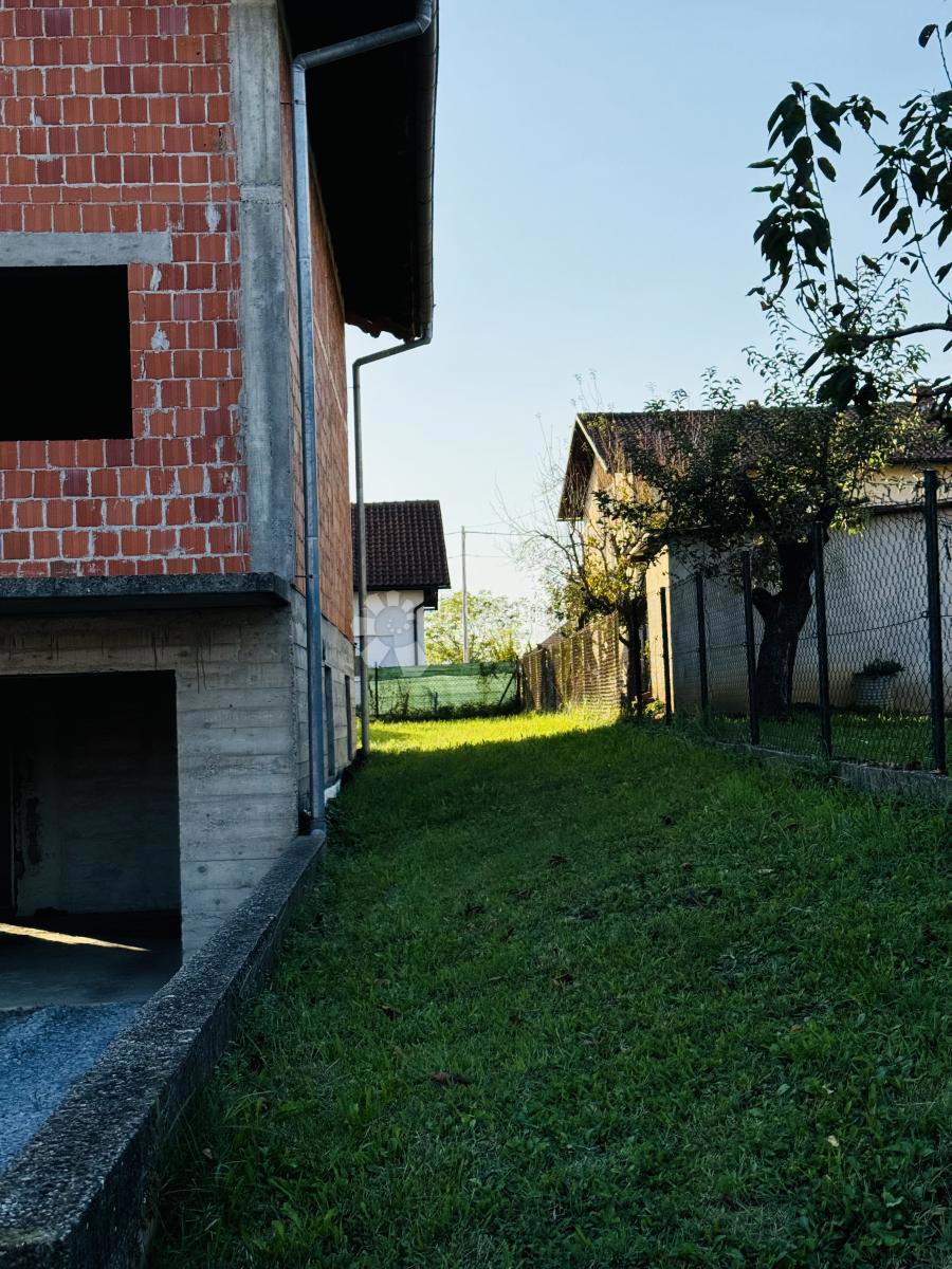 Hiša Brckovljani, 337,35m2