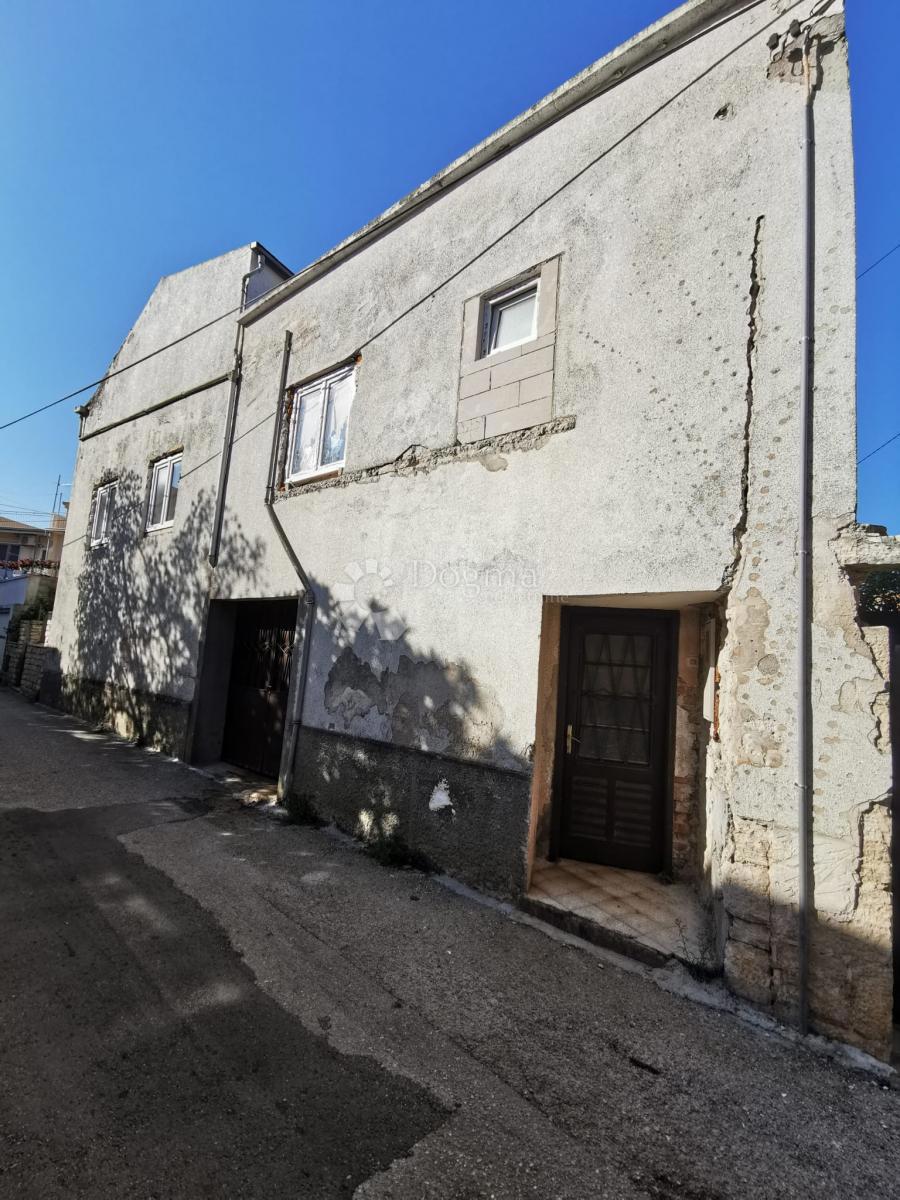 Hiša Vela Luka, 176m2