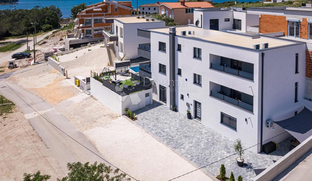 Hiša Medulin, 360m2
