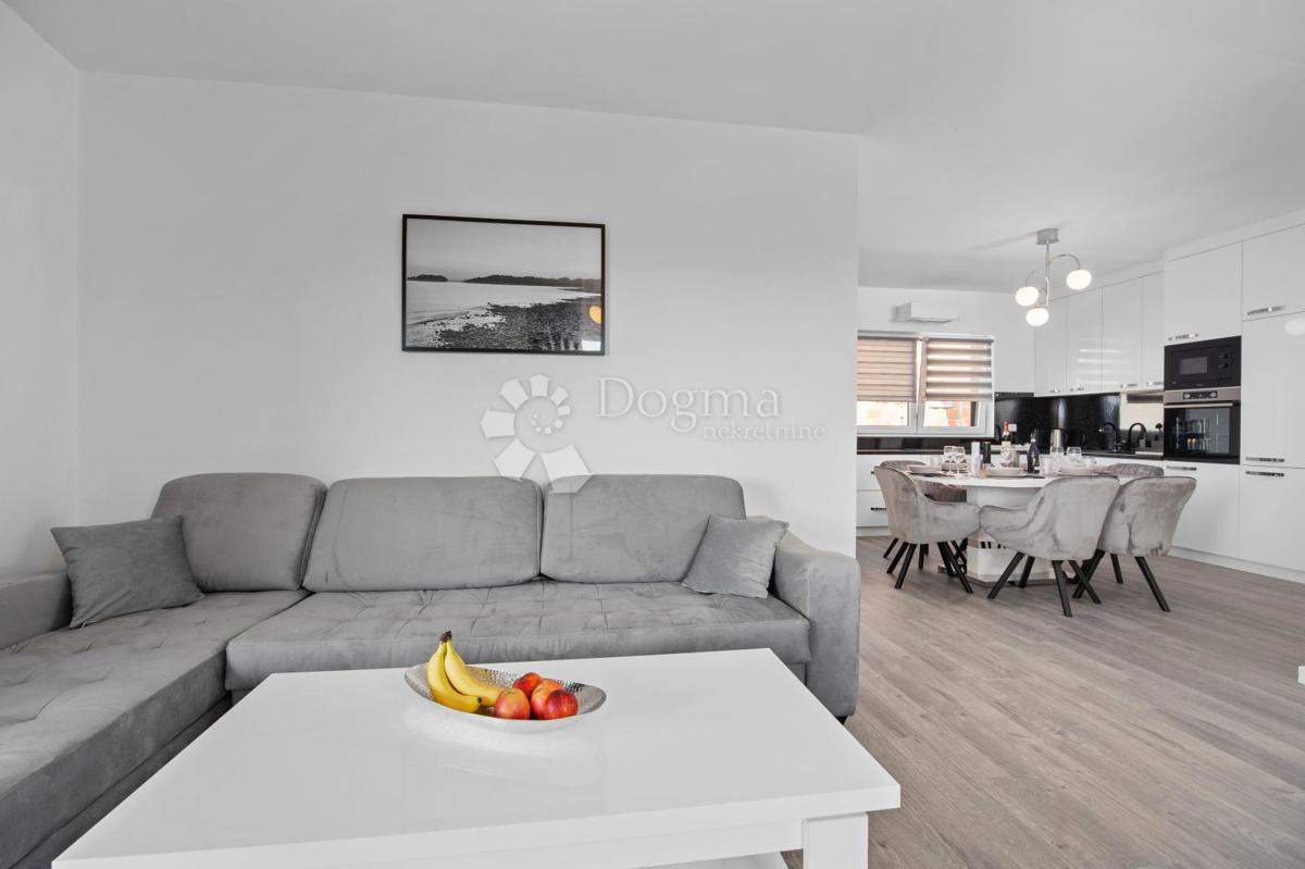 Hiša Medulin, 360m2