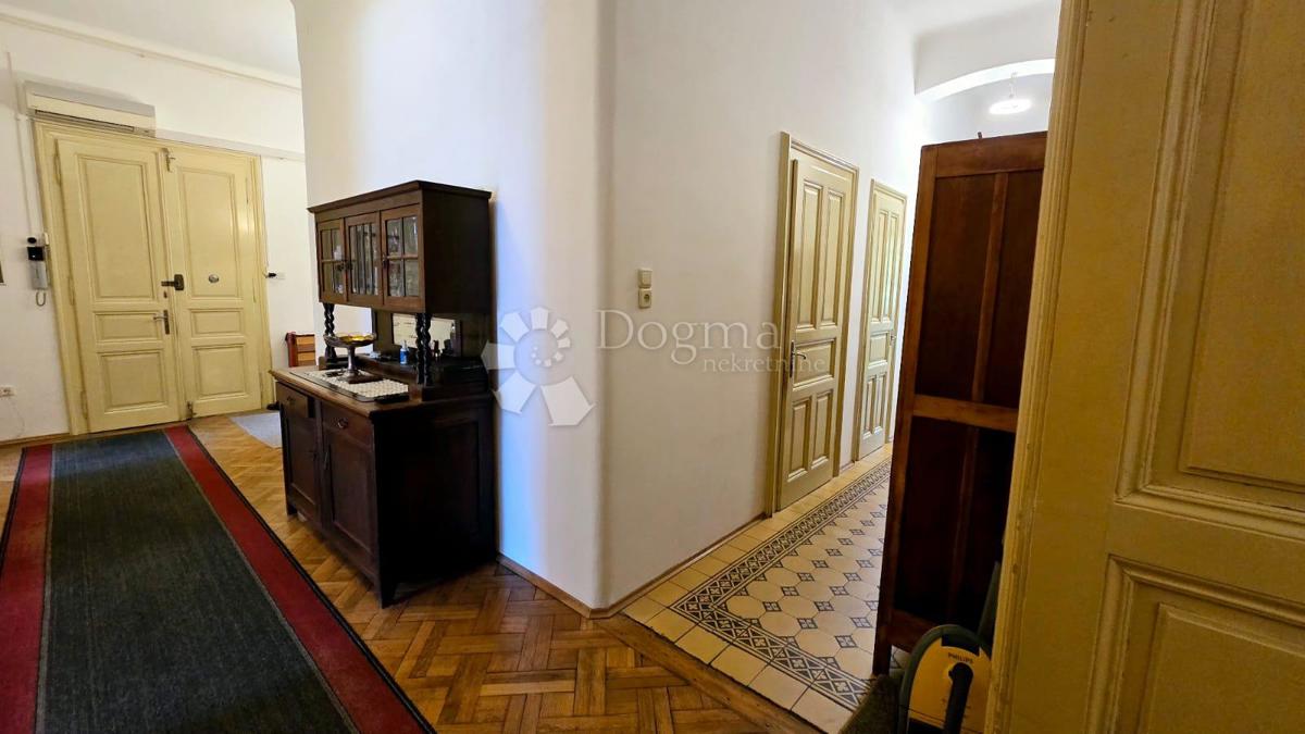 Stanovanje Donji grad, Donji Grad, 184,71m2