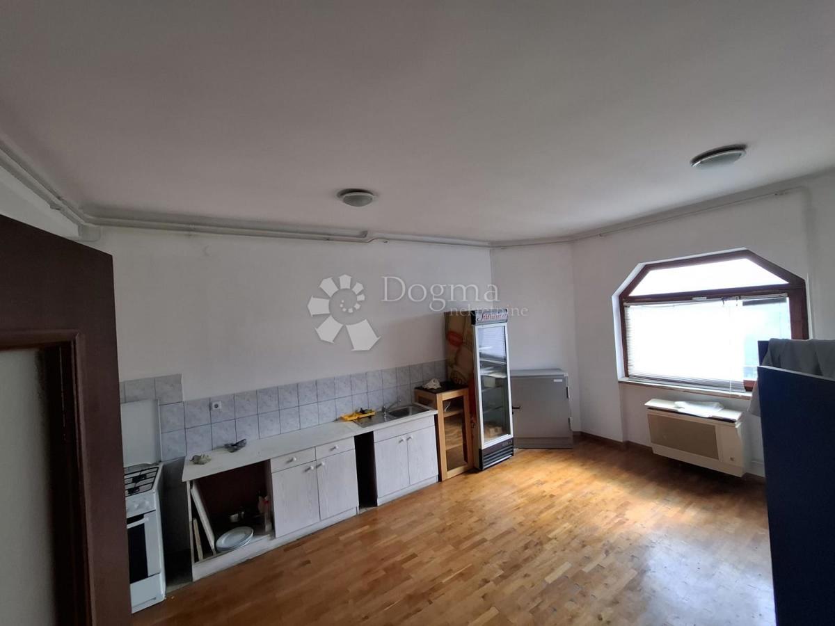 Hiša Harmica, Brdovec, 600m2