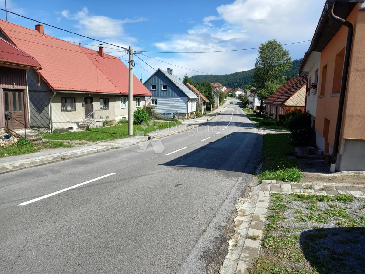 Hiša Ravna Gora, 144m2