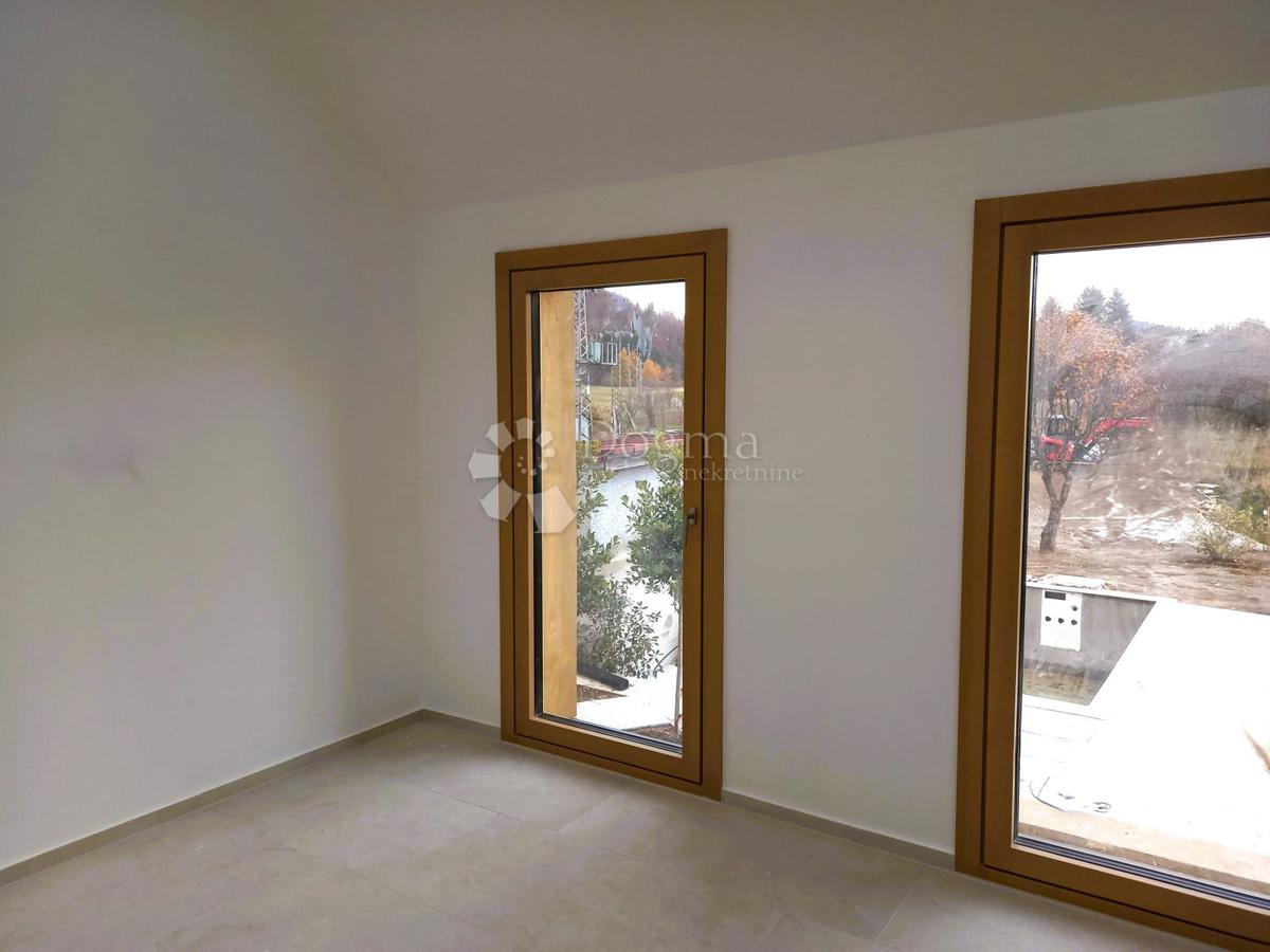 Hiša Ravna Gora, 144m2