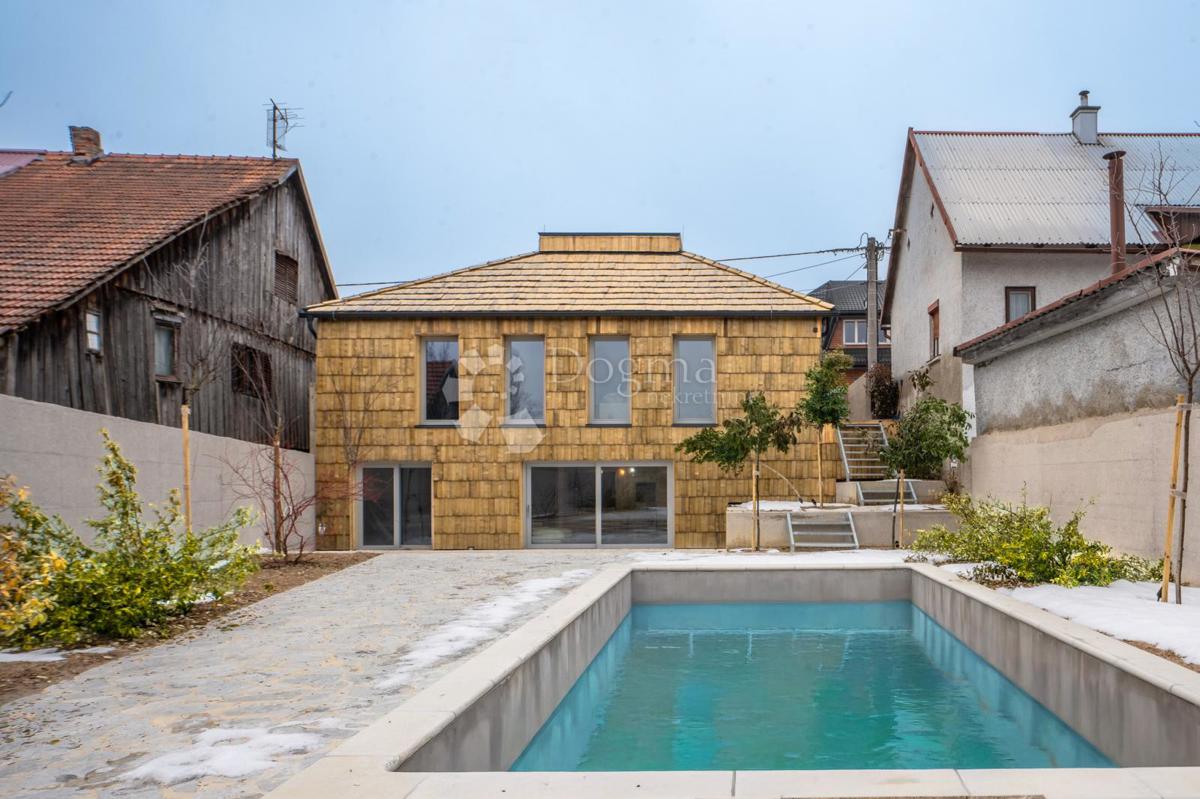 Hiša Ravna Gora, 144m2