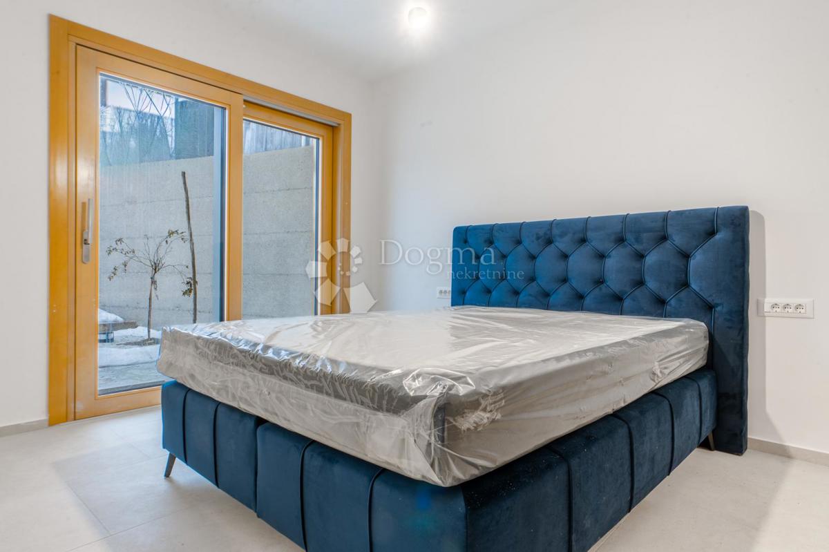 Hiša Ravna Gora, 144m2