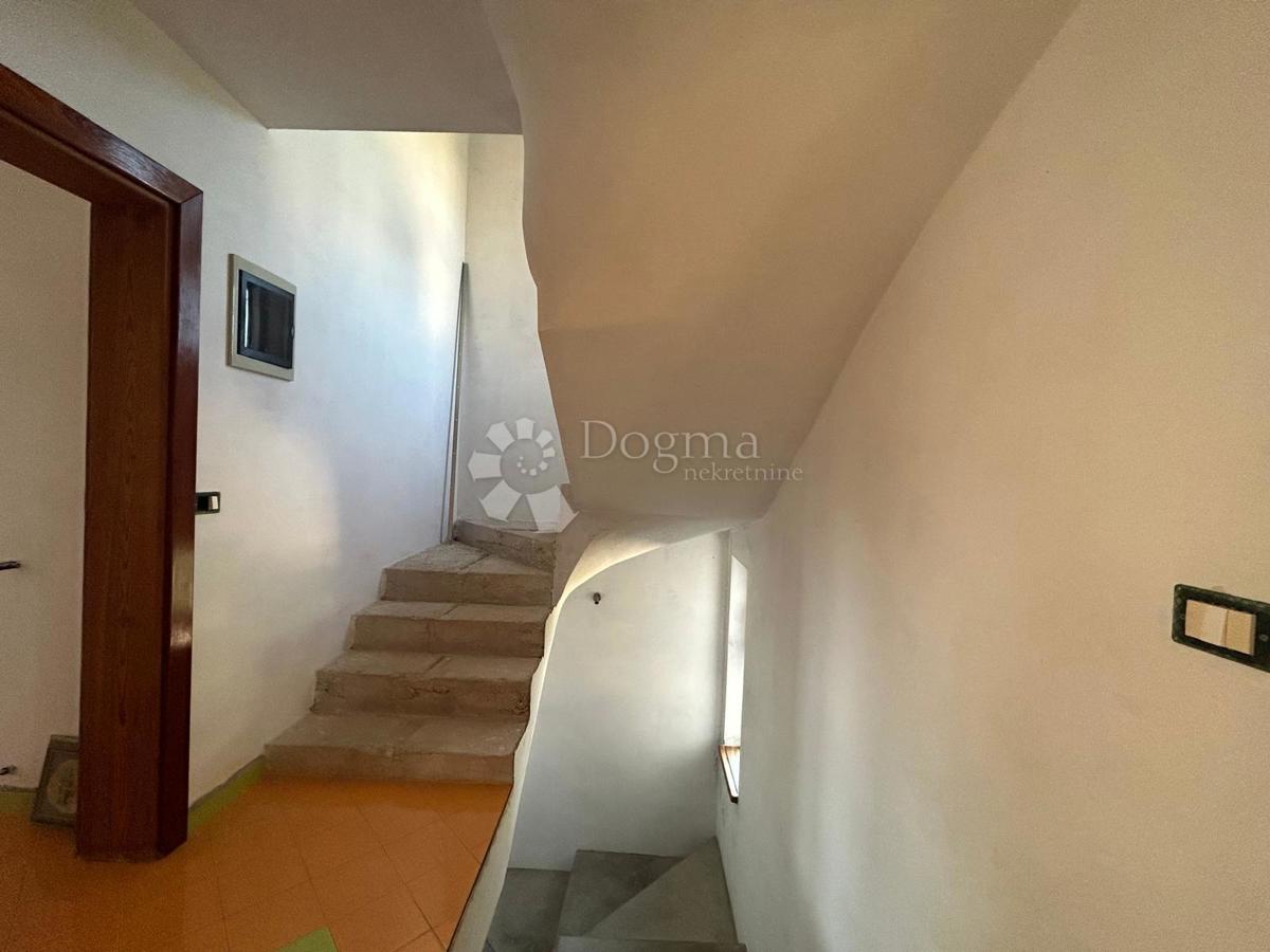 Hiša Pomer, Medulin, 285,50m2