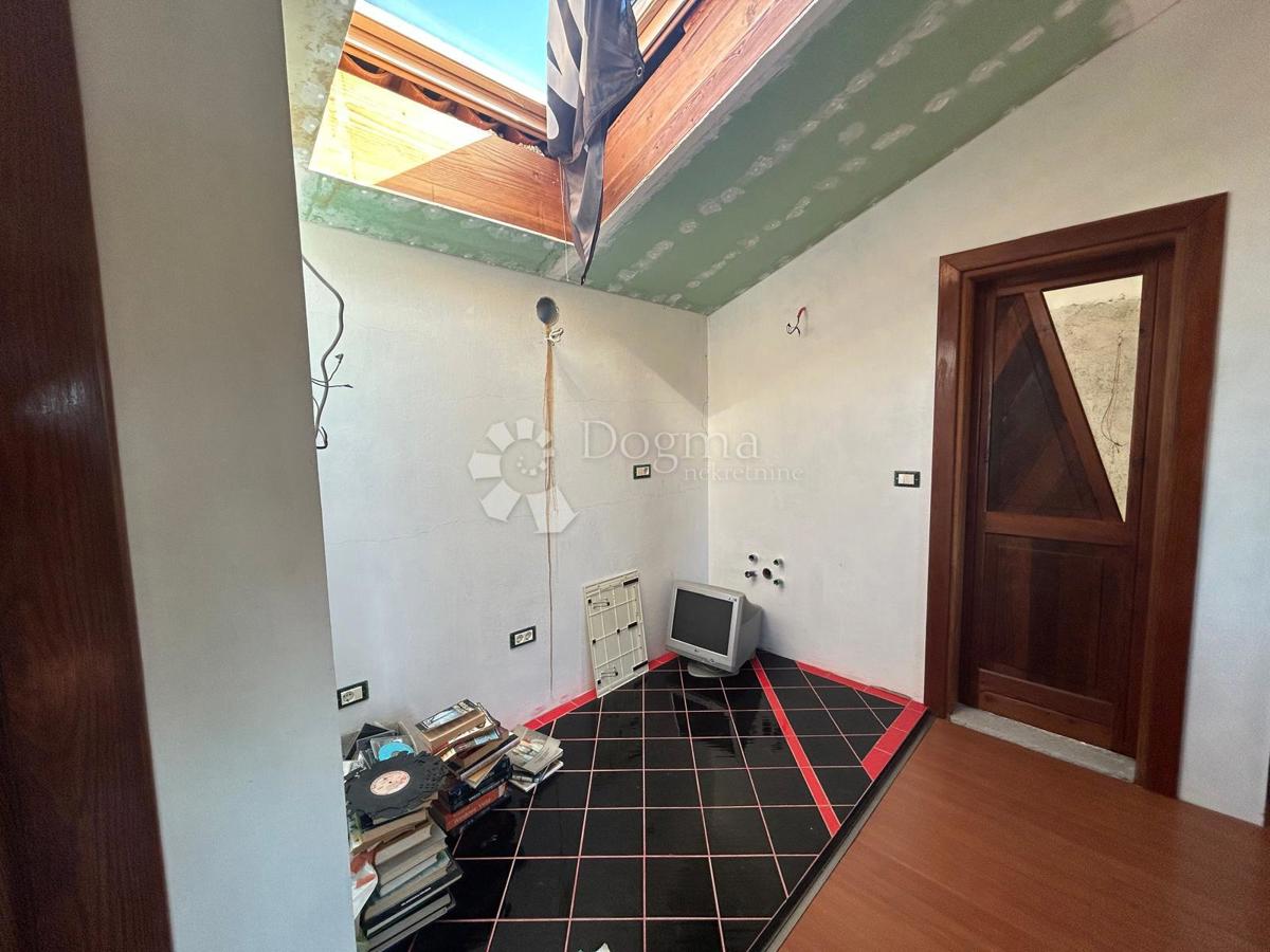 Hiša Pomer, Medulin, 285,50m2