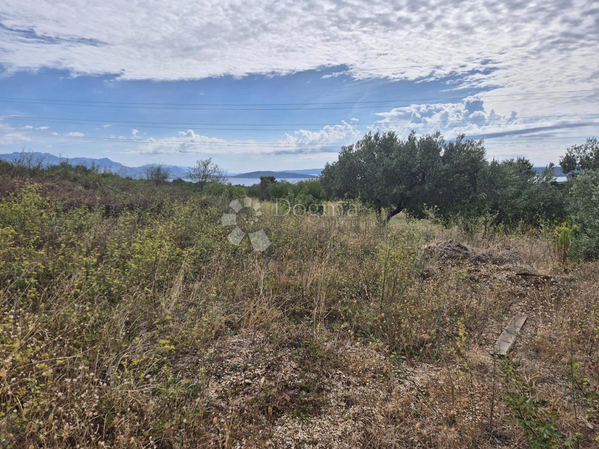 Zazidljivo zemljišče Kaštel Novi, Kaštela, 2.200m2