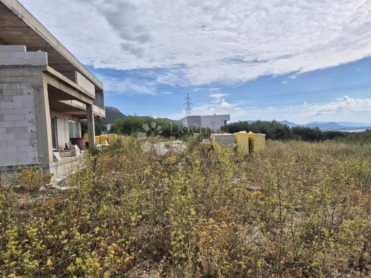 Zazidljivo zemljišče Kaštel Novi, Kaštela, 2.200m2