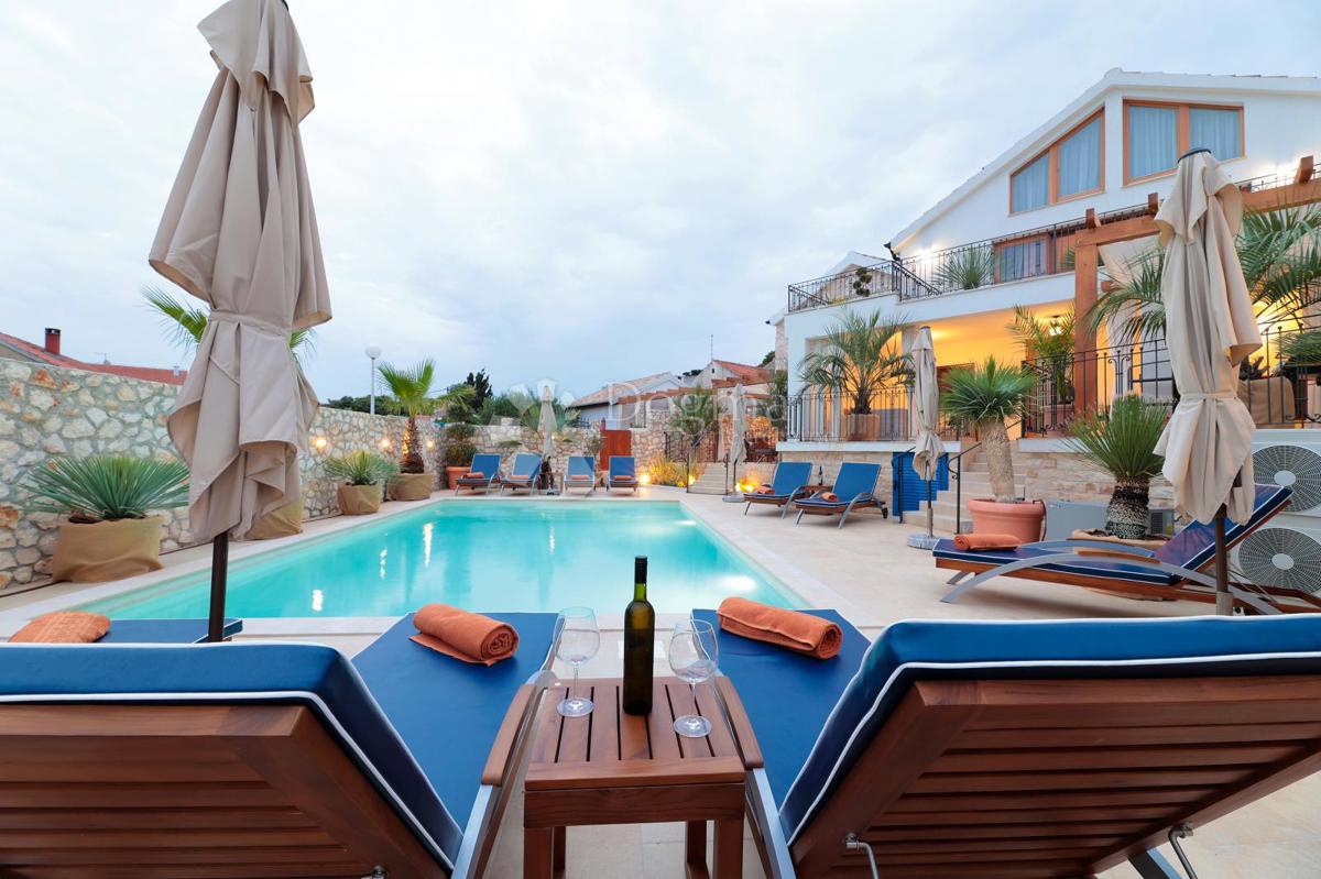 Hiša Molat, Zadar - Okolica, 280m2