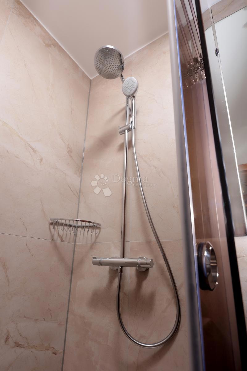 Hiša Molat, Zadar - Okolica, 280m2