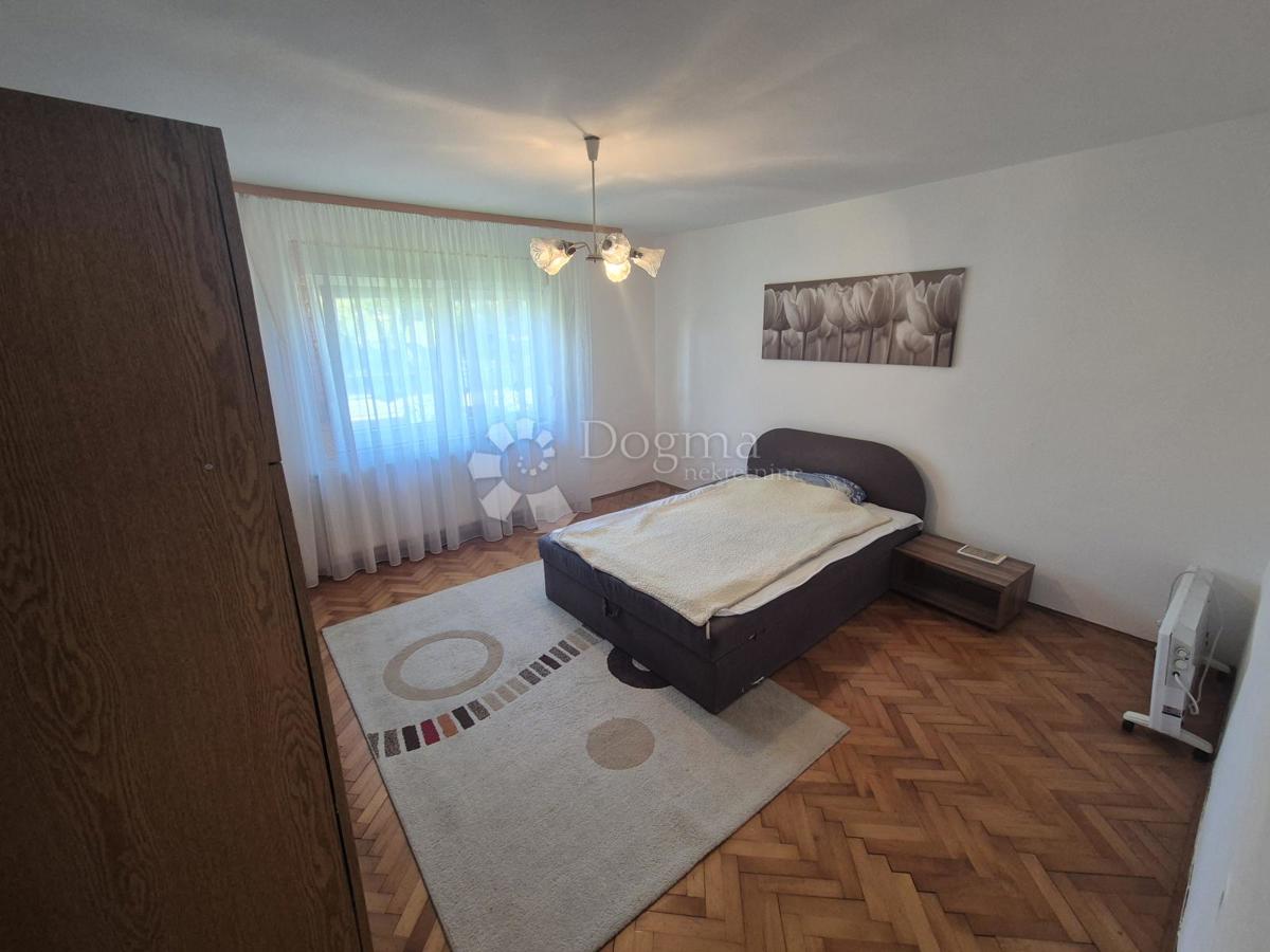 Hiša Radakovo, Kraljevec Na Sutli, 286m2