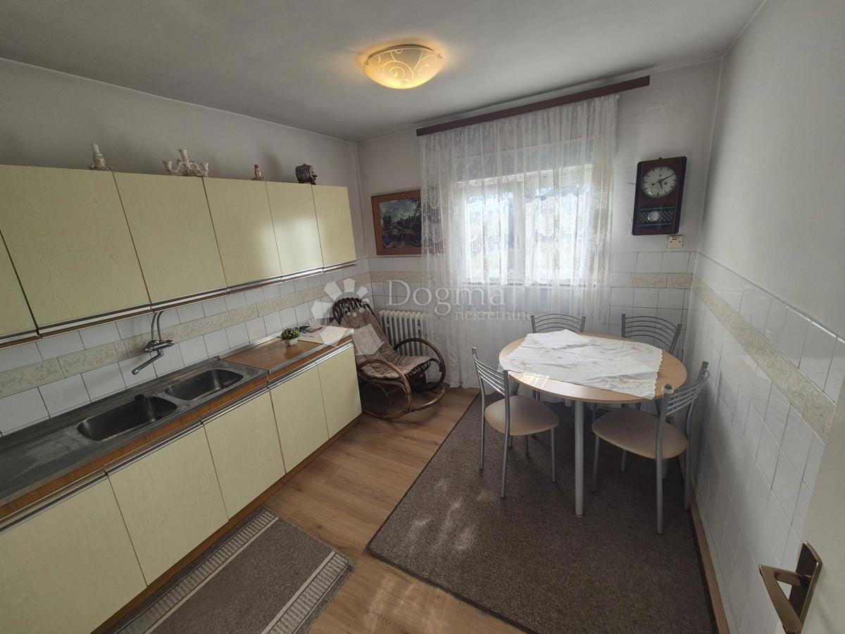 Hiša Radakovo, Kraljevec Na Sutli, 286m2