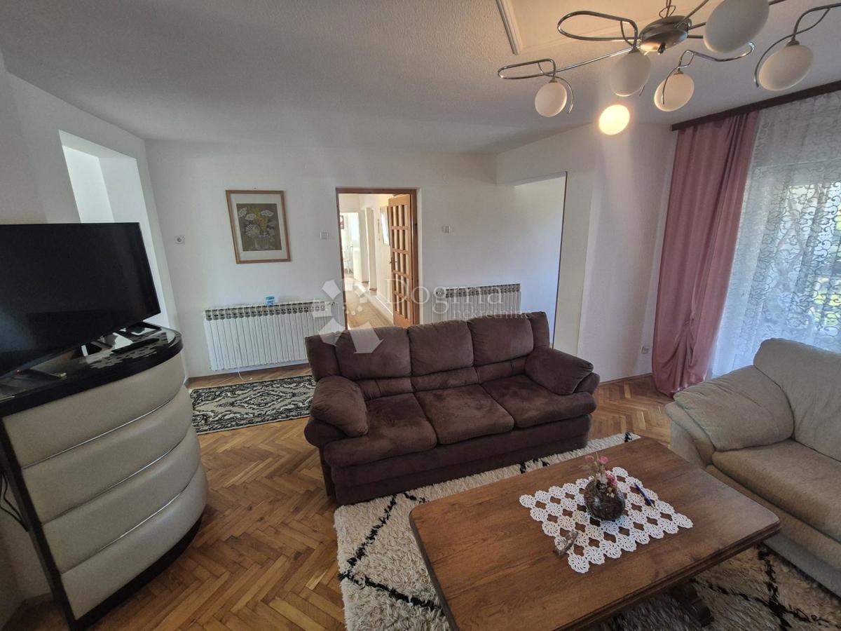 Hiša Radakovo, Kraljevec Na Sutli, 286m2