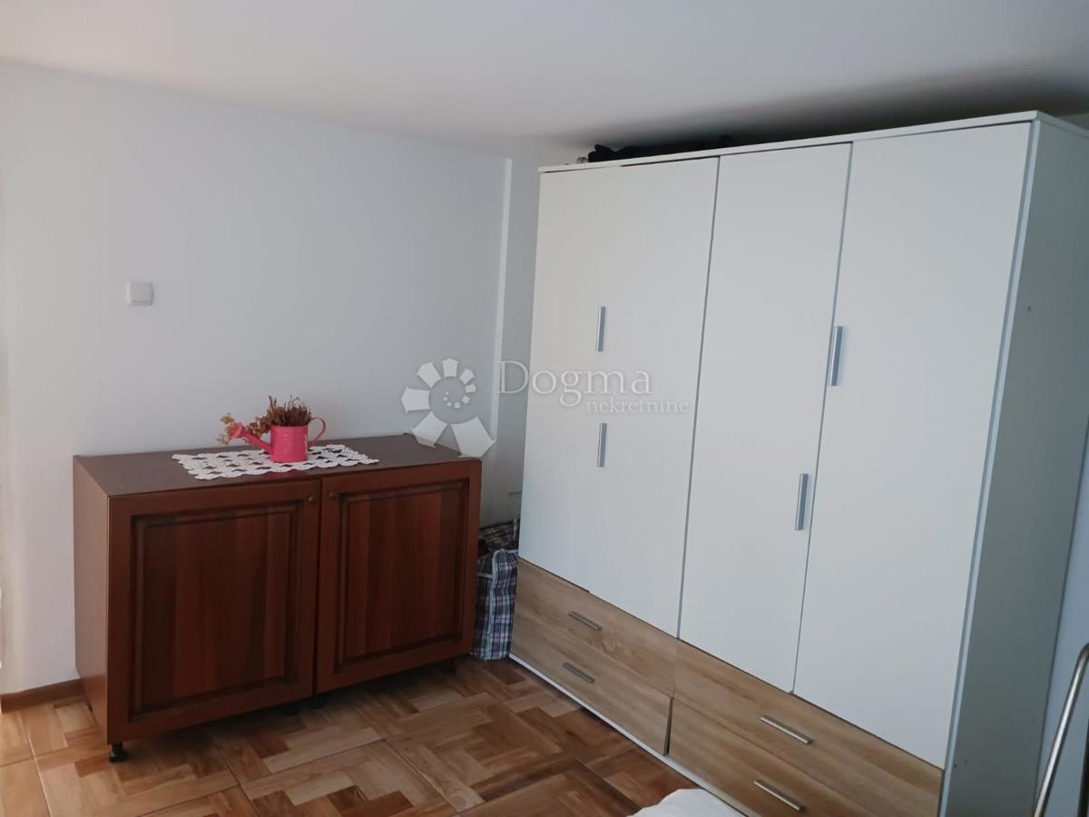 Hiša Radakovo, Kraljevec Na Sutli, 286m2