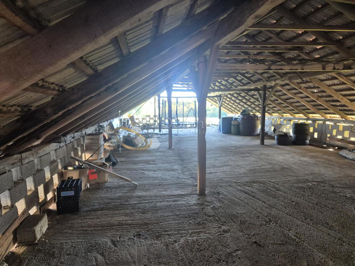 Hiša Radakovo, Kraljevec Na Sutli, 286m2