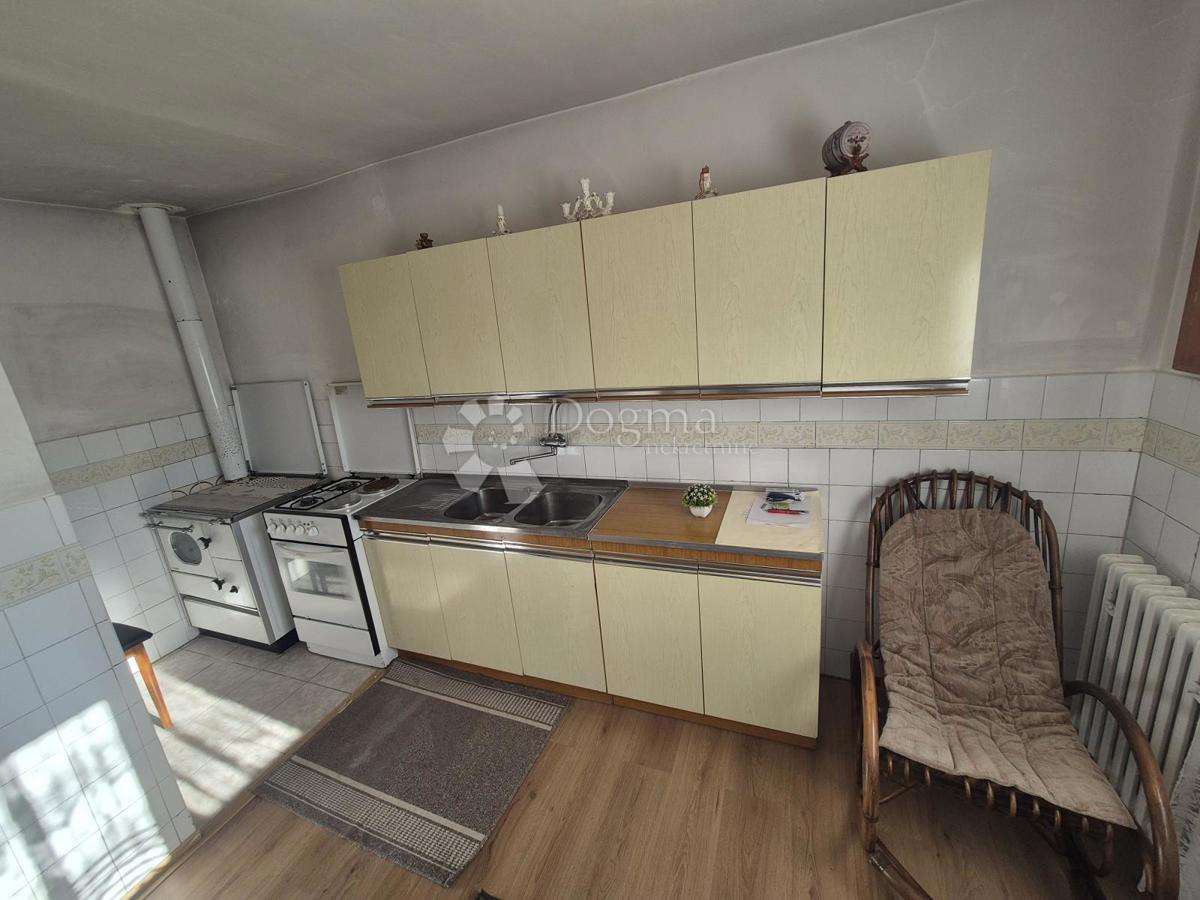 Hiša Radakovo, Kraljevec Na Sutli, 286m2