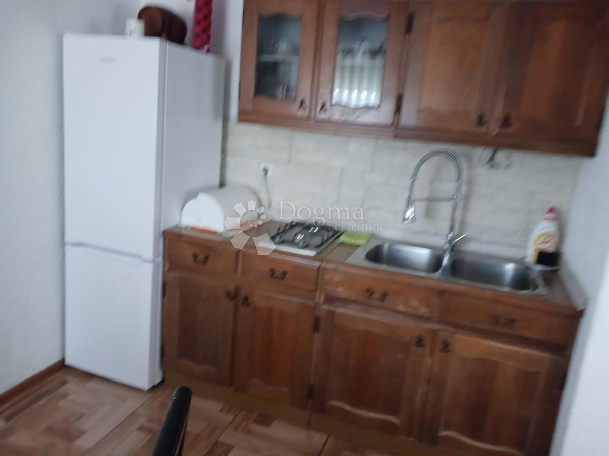 Hiša Radakovo, Kraljevec Na Sutli, 286m2