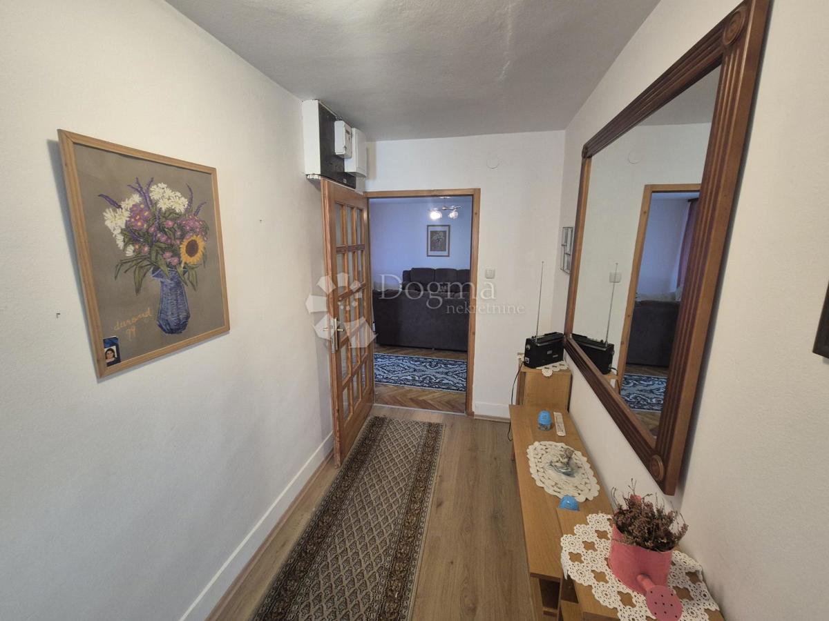 Hiša Radakovo, Kraljevec Na Sutli, 286m2