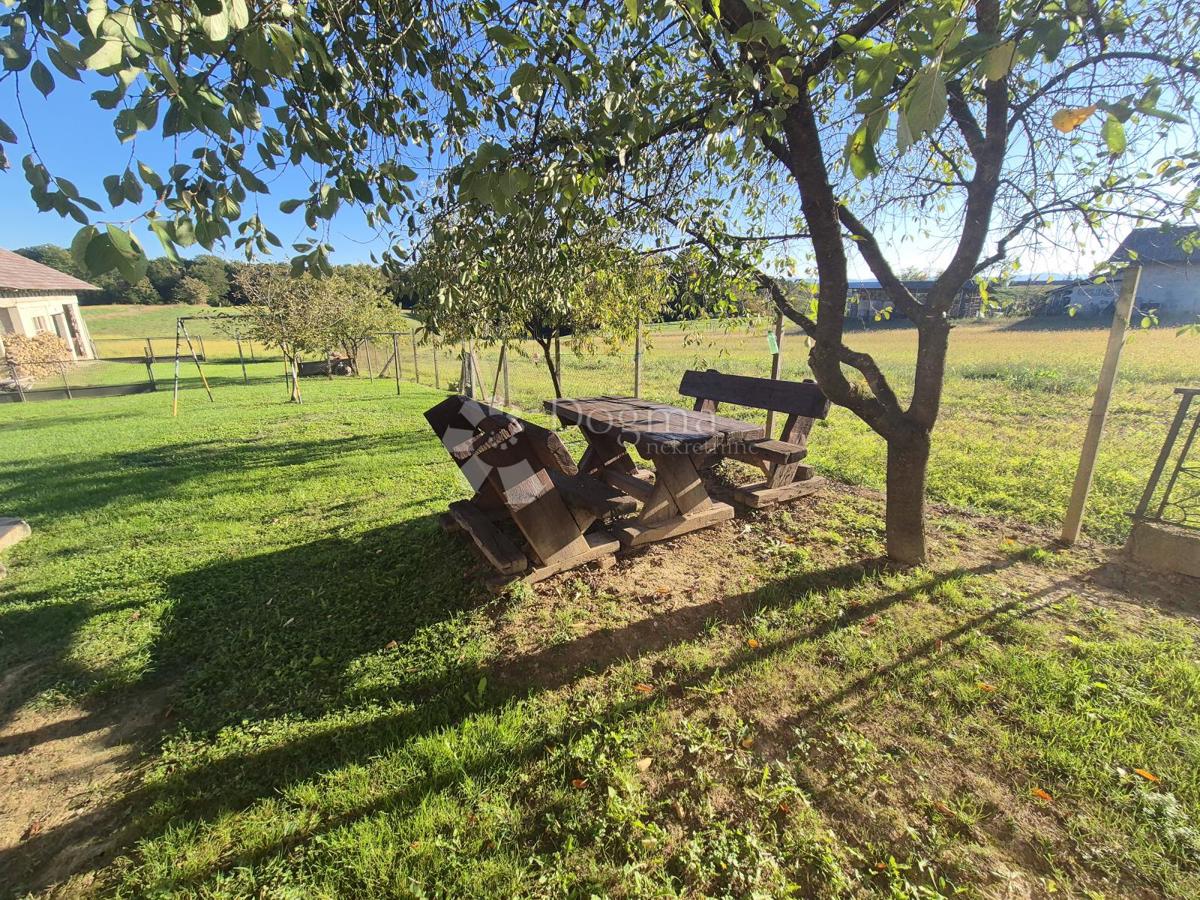 Hiša Radakovo, Kraljevec Na Sutli, 286m2