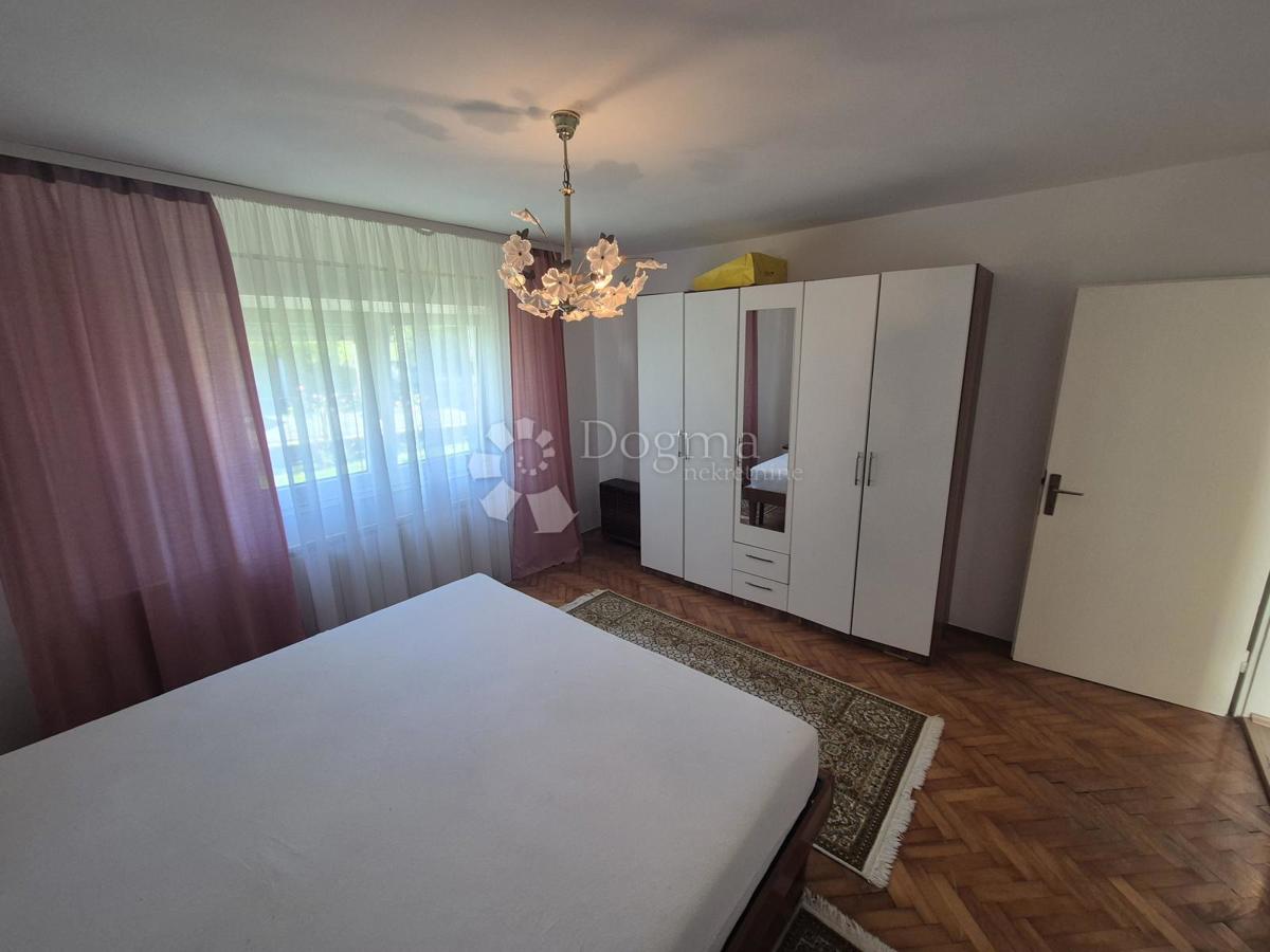 Hiša Radakovo, Kraljevec Na Sutli, 286m2