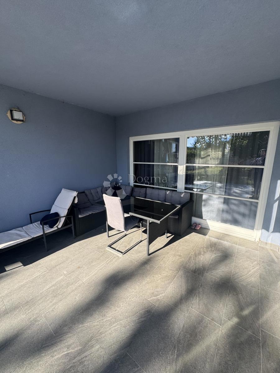 Hiša Sopnica, Sesvete, 425,99m2