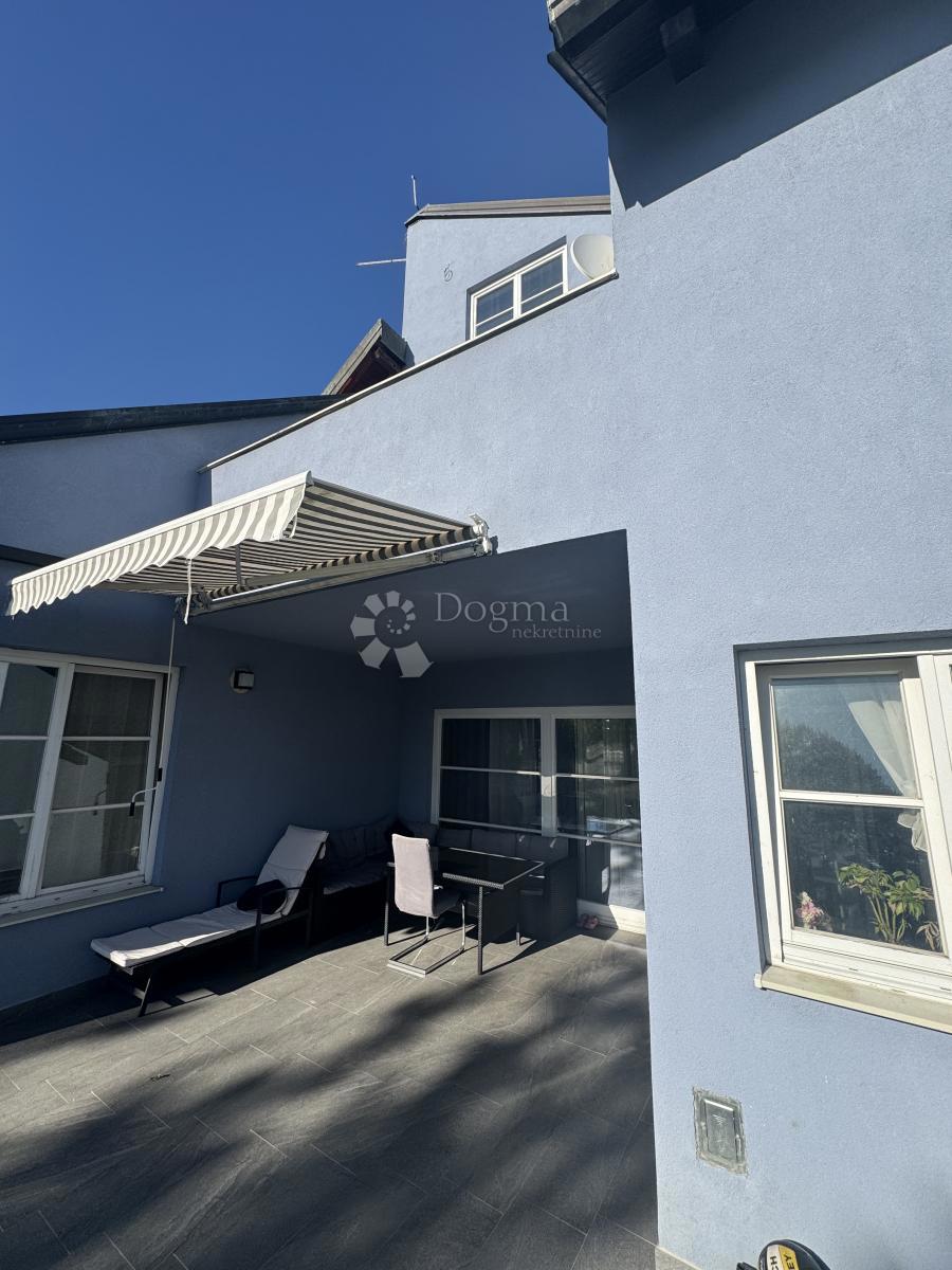 Hiša Sopnica, Sesvete, 425,99m2