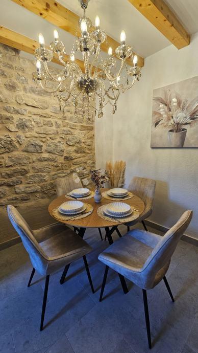 Hiša Kaštel Sućurac, Kaštela, 60m2