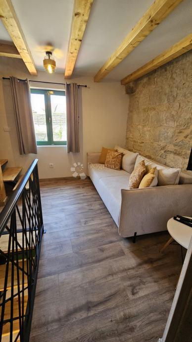 Hiša Kaštel Sućurac, Kaštela, 60m2