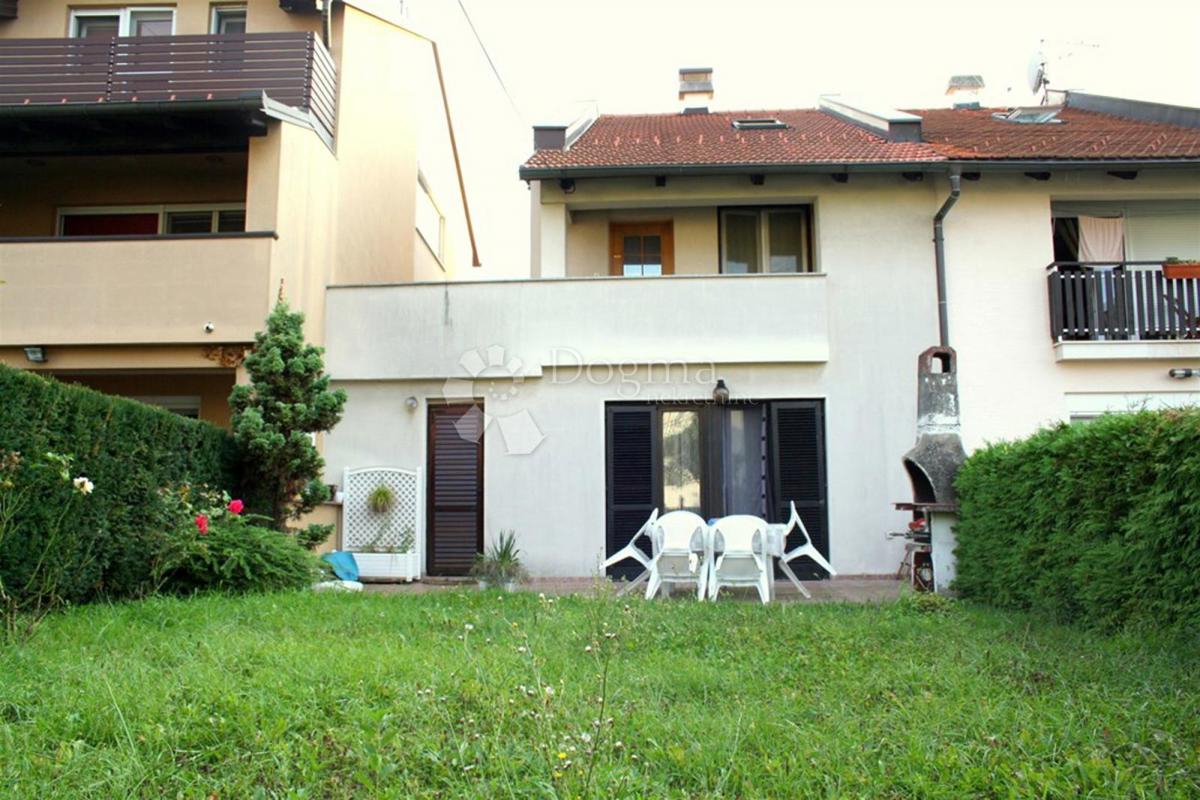 Hiša Kromosovo naselje, Velika Gorica, 167m2