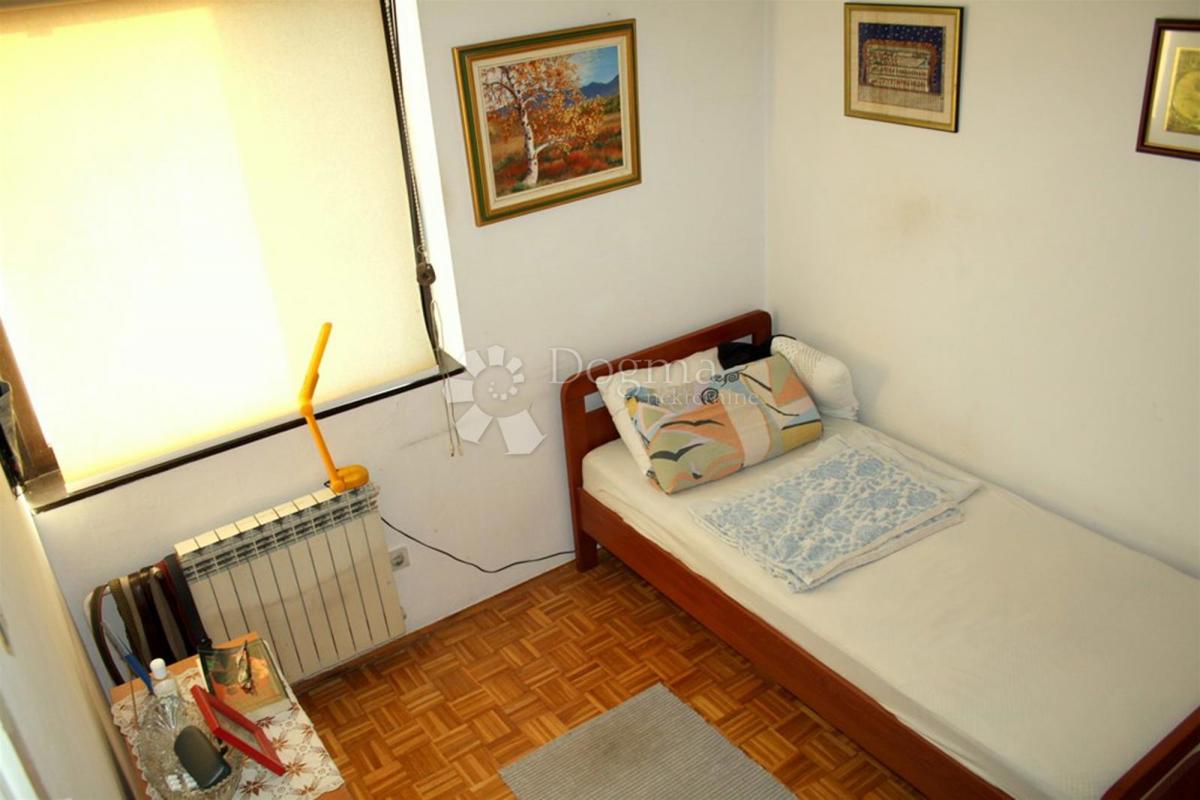 Hiša Kromosovo naselje, Velika Gorica, 167m2