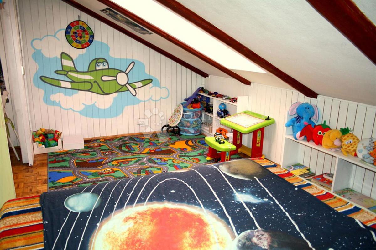 Hiša Kromosovo naselje, Velika Gorica, 167m2