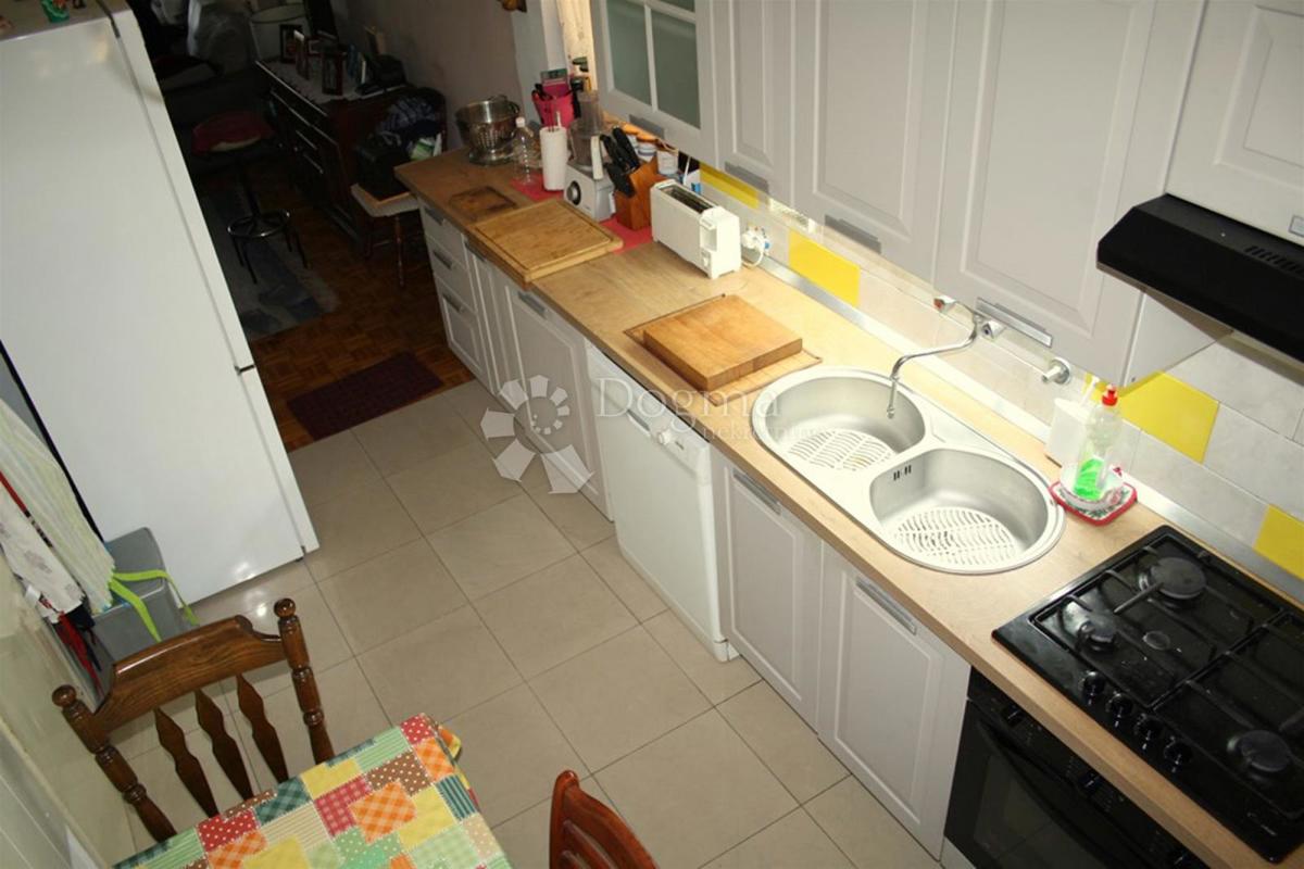 Hiša Kromosovo naselje, Velika Gorica, 167m2