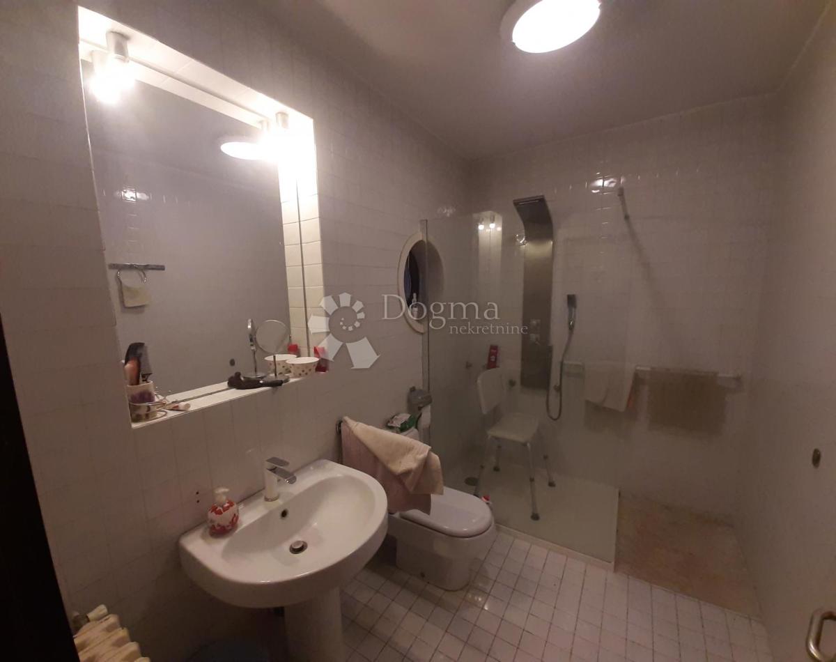 Hiša Lučko, Novi Zagreb - Zapad, 500m2