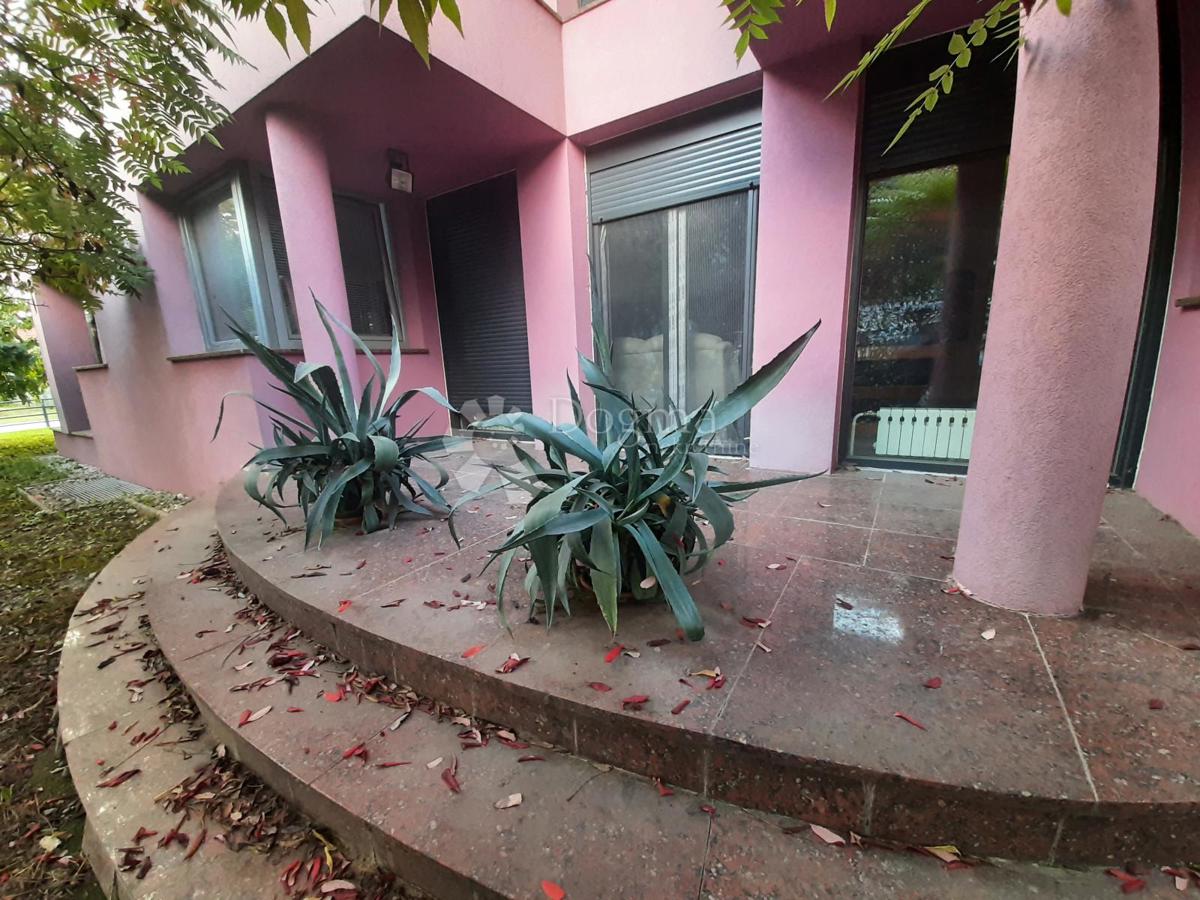 Hiša Lučko, Novi Zagreb - Zapad, 500m2