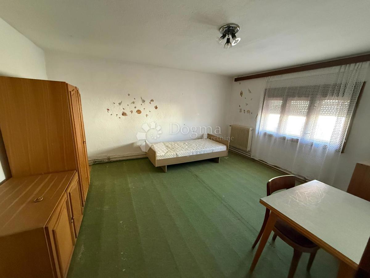 Hiša Centar, Gospić, GOSPIĆ CENTAR, 120m2