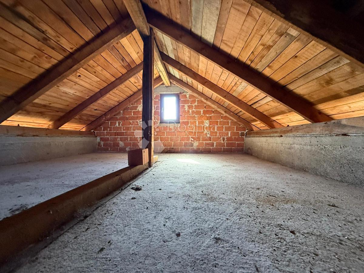 Hiša Centar, Gospić, GOSPIĆ CENTAR, 120m2