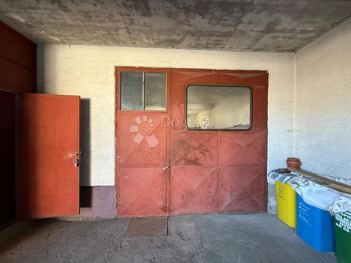 Hiša Centar, Gospić, GOSPIĆ CENTAR, 120m2