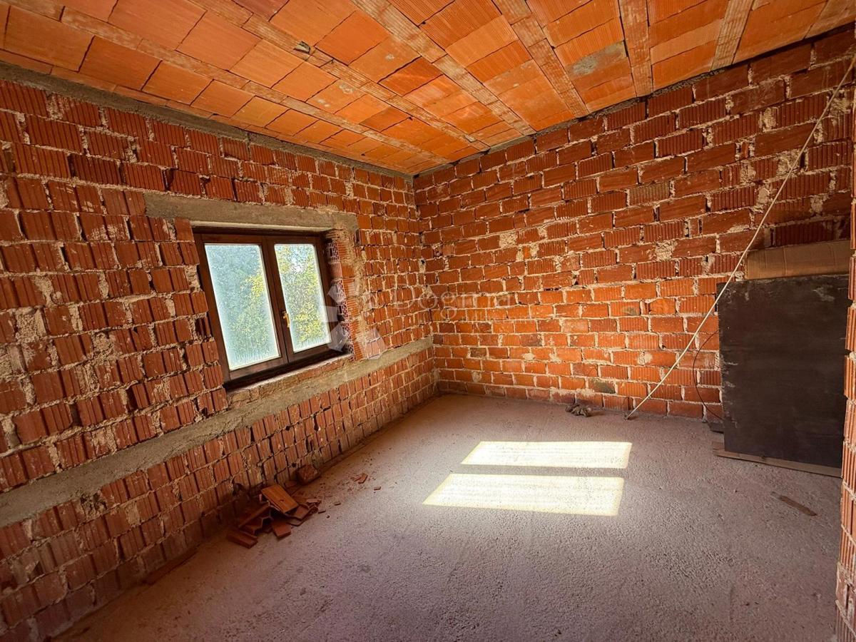 Hiša Centar, Gospić, GOSPIĆ CENTAR, 120m2