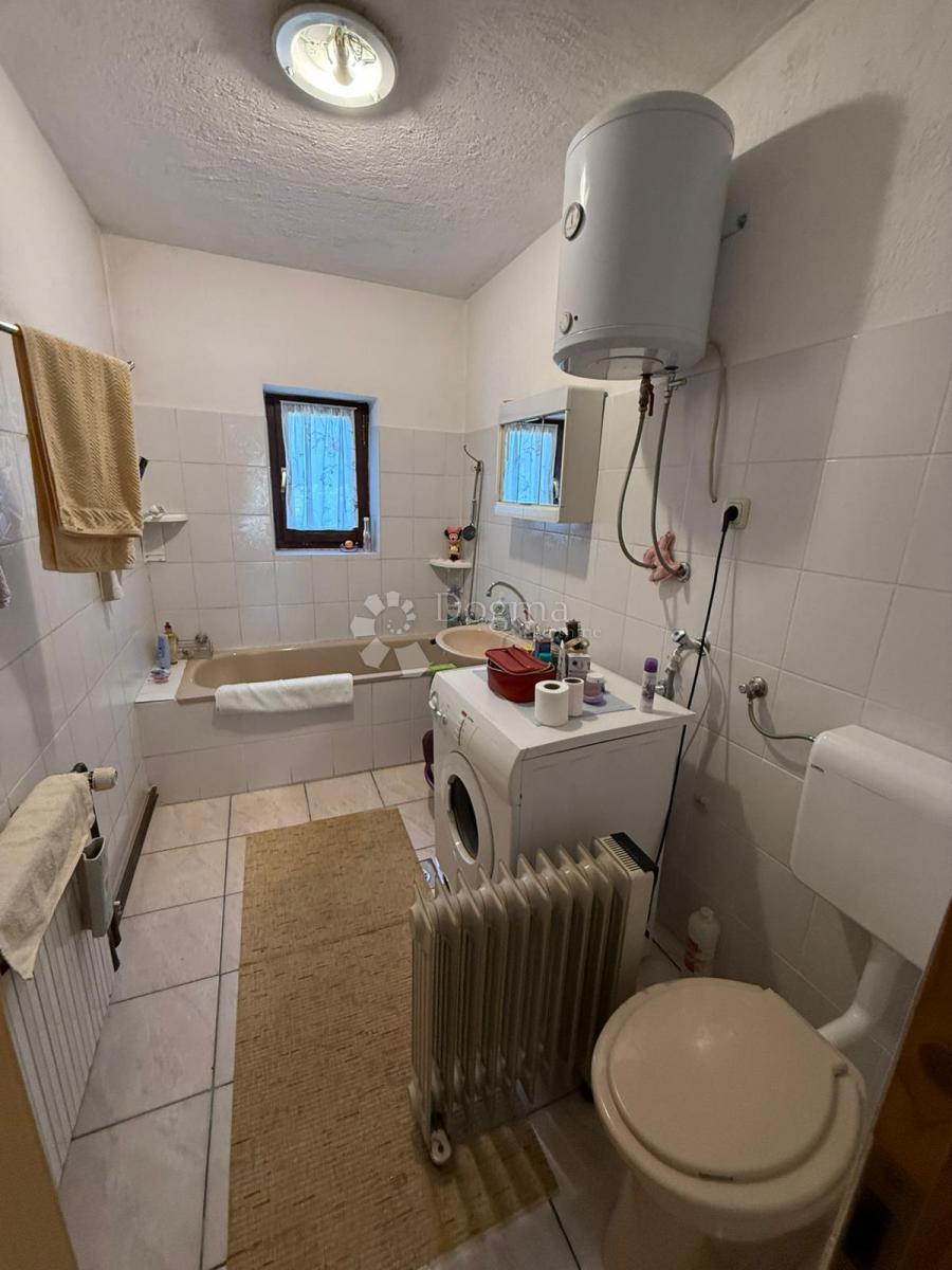 Hiša Centar, Gospić, GOSPIĆ CENTAR, 120m2