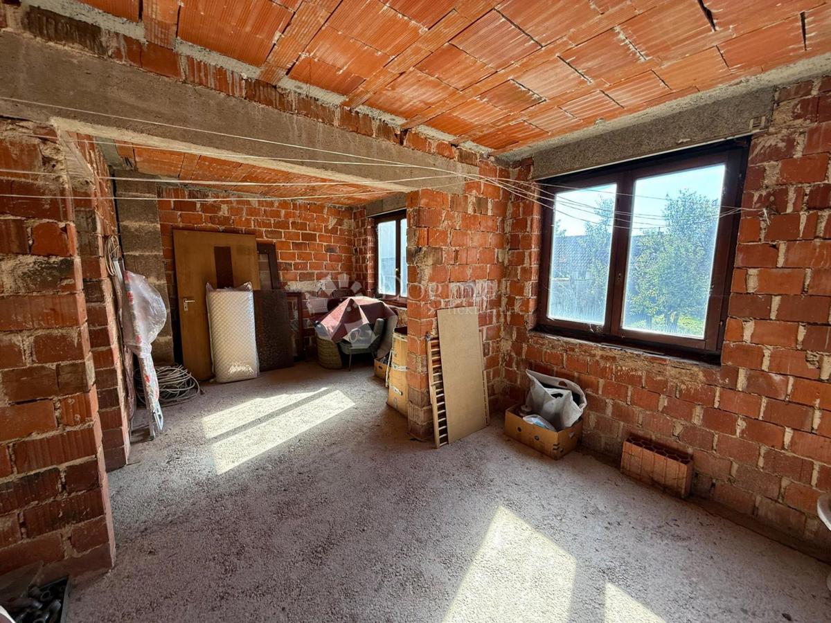 Hiša Centar, Gospić, GOSPIĆ CENTAR, 120m2