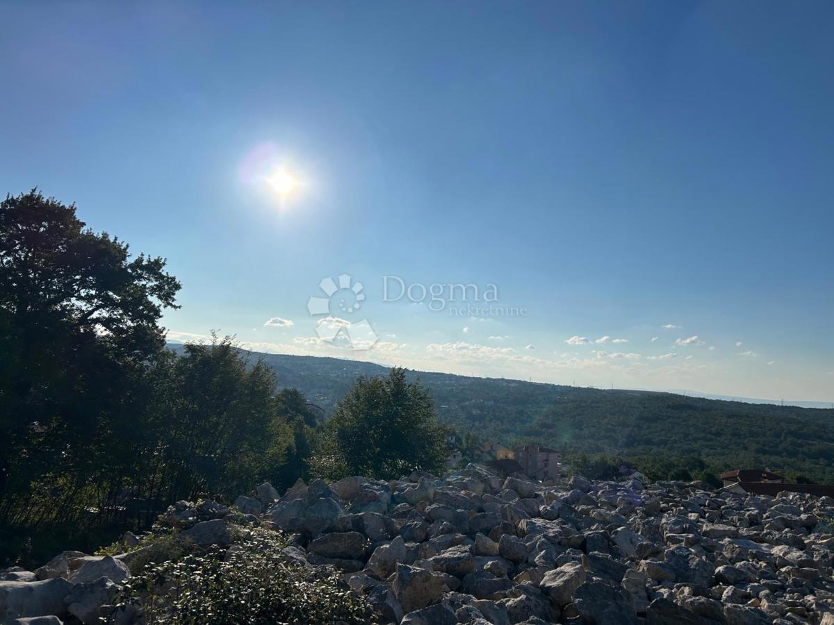 Zazidljivo zemljišče Brnčići, Kastav, 601m2