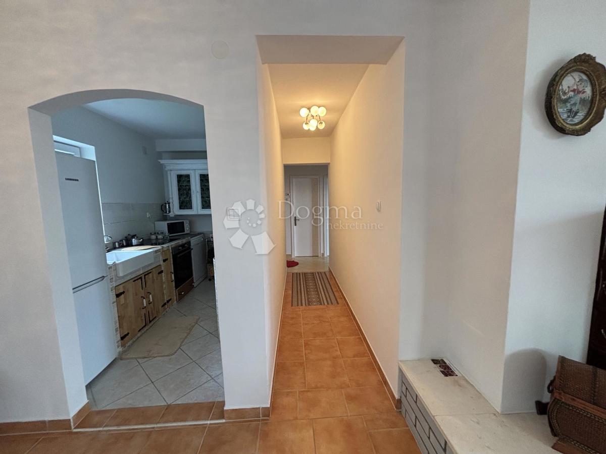 Stanovanje Lovran, 82m2