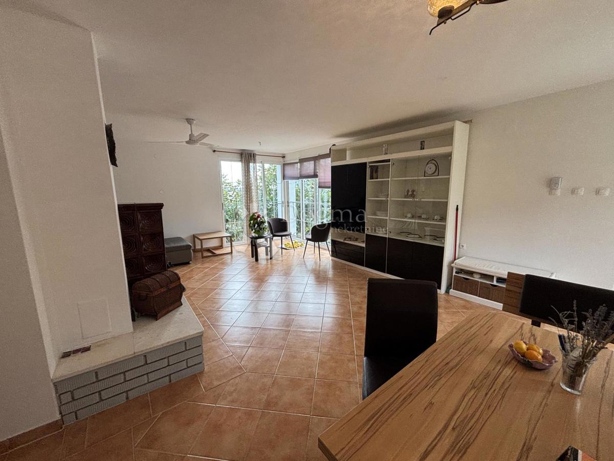 Stanovanje Lovran, 82m2