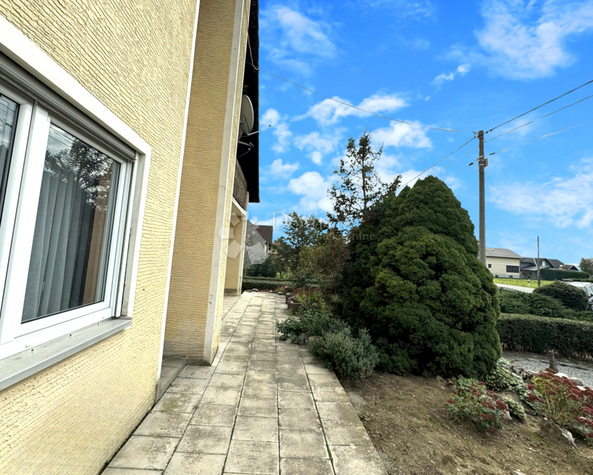 Hiša Suhopolje, 230m2